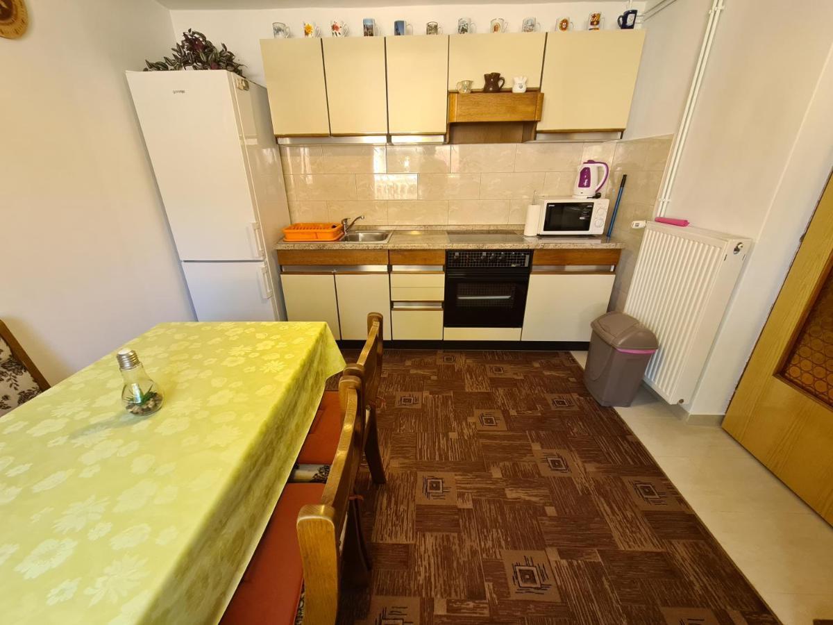 Apartment Cutul Salatić Exteriér fotografie