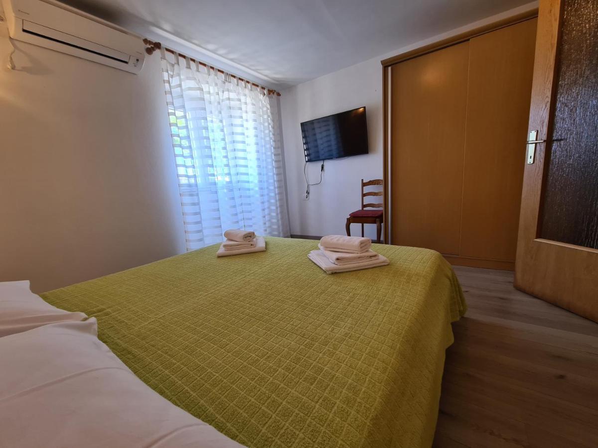 Apartment Cutul Salatić Exteriér fotografie